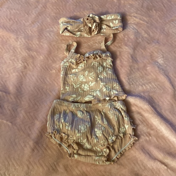 0-3 month sets - Picture 4 of 4